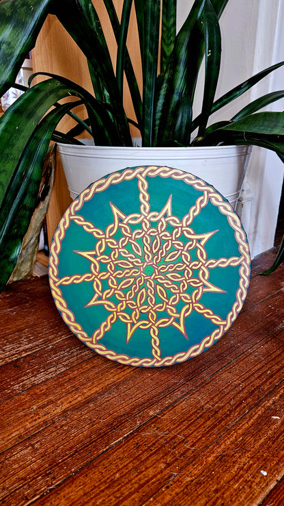 Celtic Star Knot Canvas - 10inch Round Hand-Painted Irish Wall Art Decor
