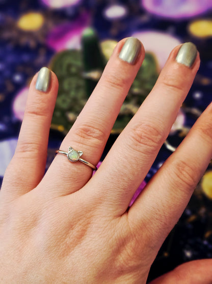 Opal Cat Ring - Adjustable Crystal Ring for Emotional Healing & Creativity