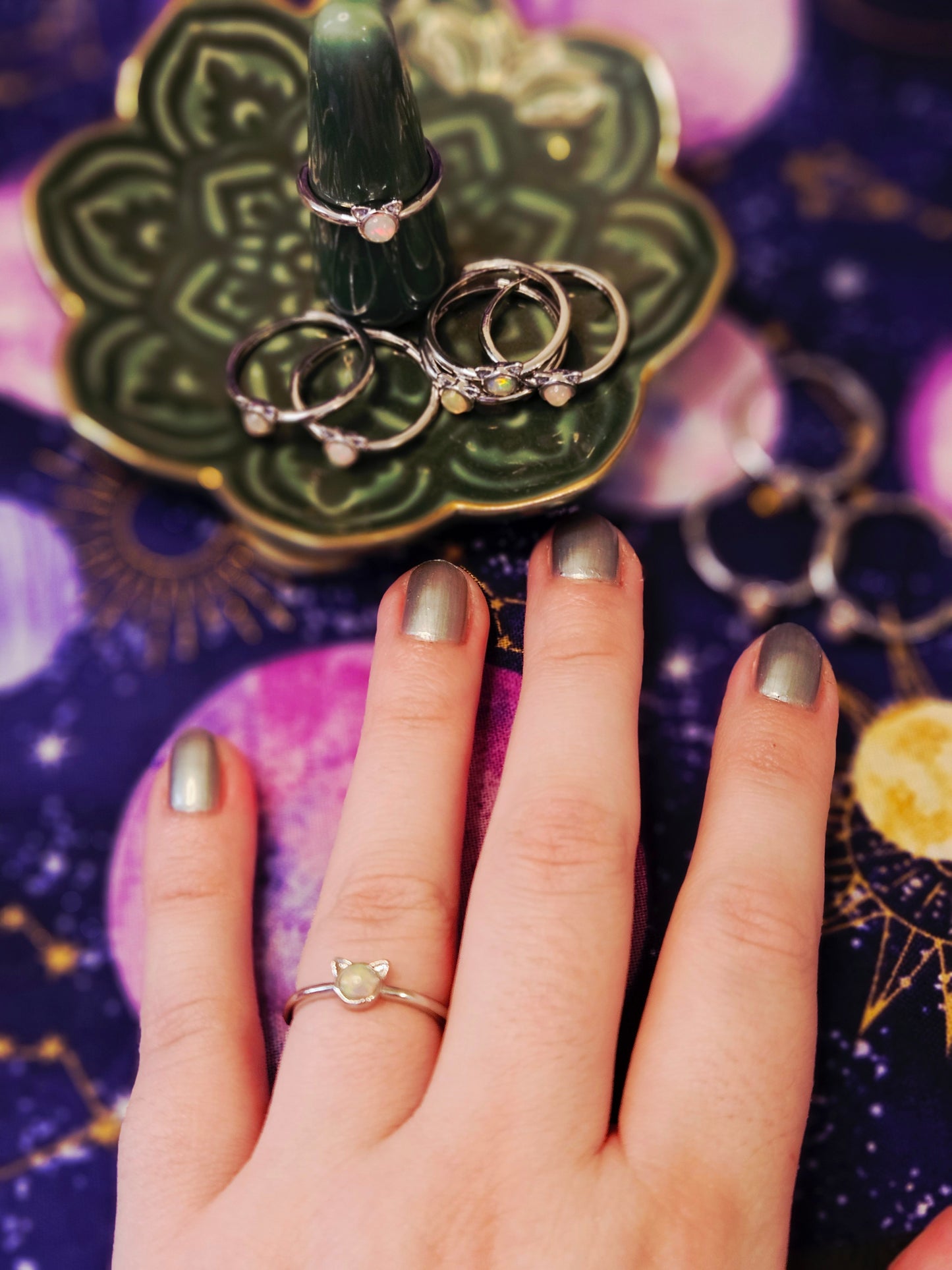 Opal Cat Ring - Adjustable Crystal Ring for Emotional Healing & Creativity