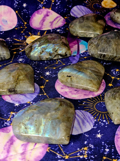 Flashy Labradorite Heart - Crystal for Protection & Transformation