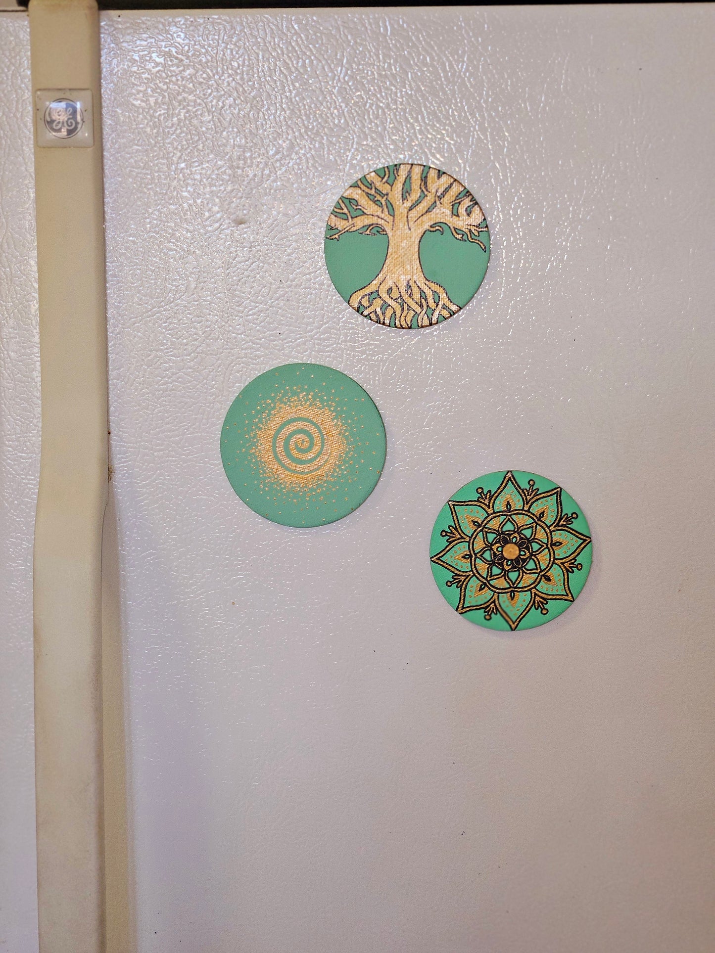 Golden Flower Mandala Hand-Painted Round Fridge Magnet