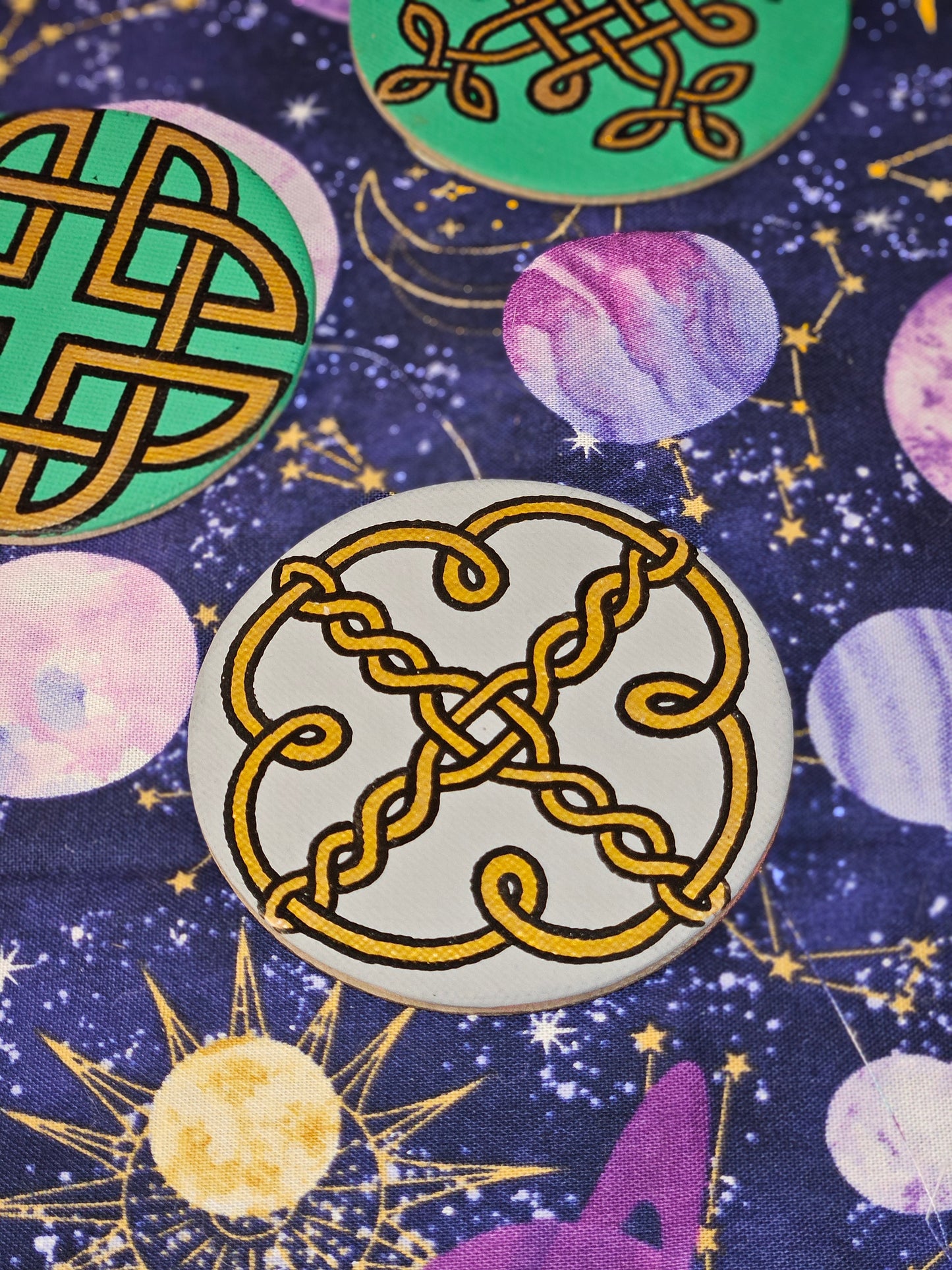 Celtic Knot Lucky Four-Leaf Clover Hand-Painted Round Fridge Magnet