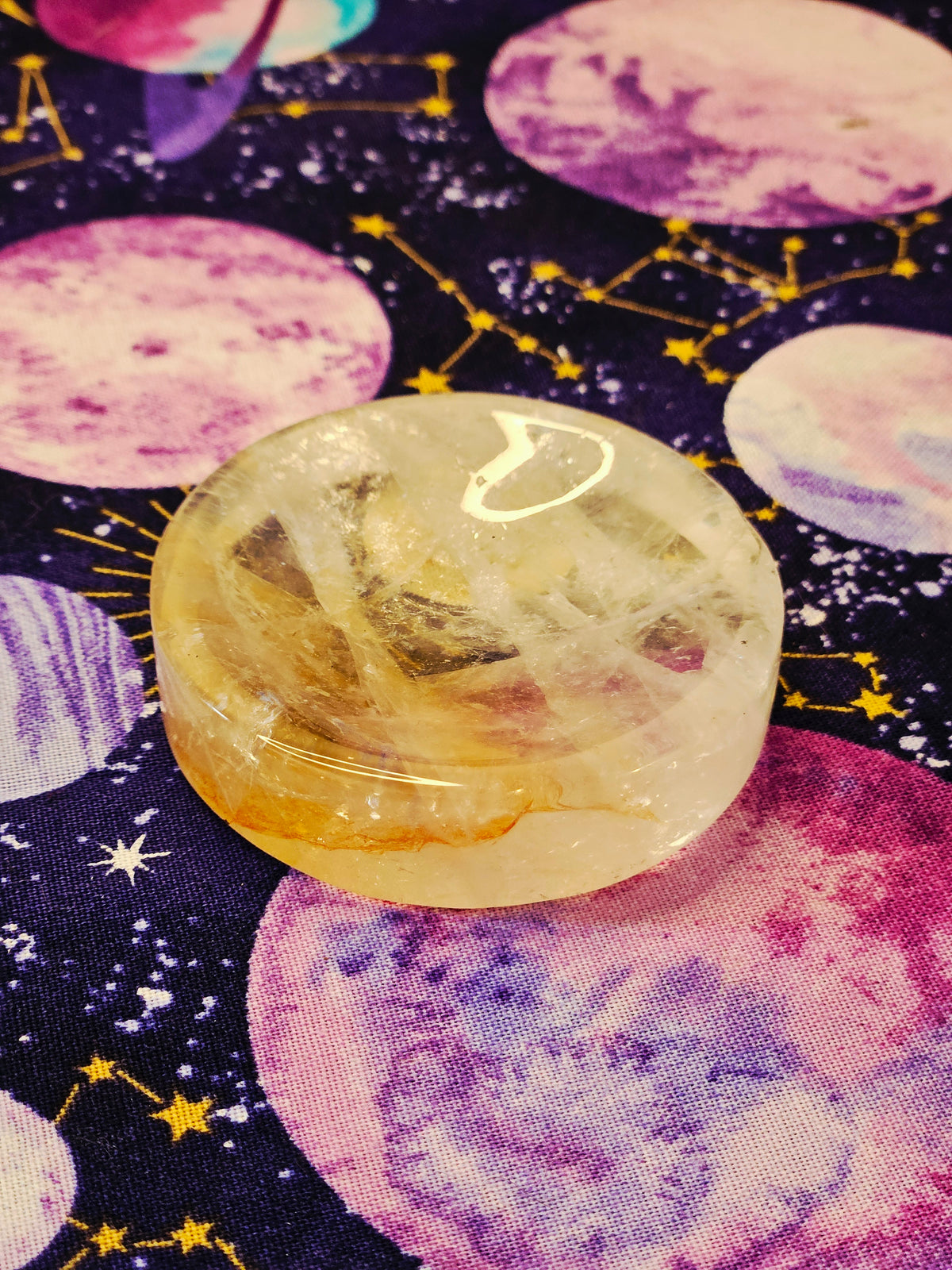 Fire Quartz Dish - 2inch   Round Crystal Trinket Dish